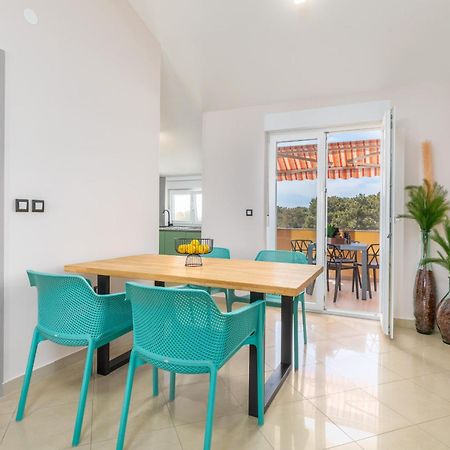 Apartment Vito With Sea View Фажана Номер фото