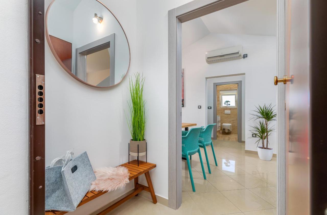 Apartment Vito With Sea View Фажана Екстер'єр фото