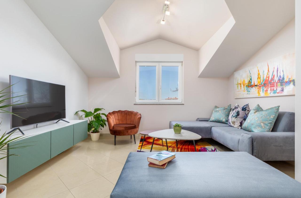 Apartment Vito With Sea View Фажана Екстер'єр фото