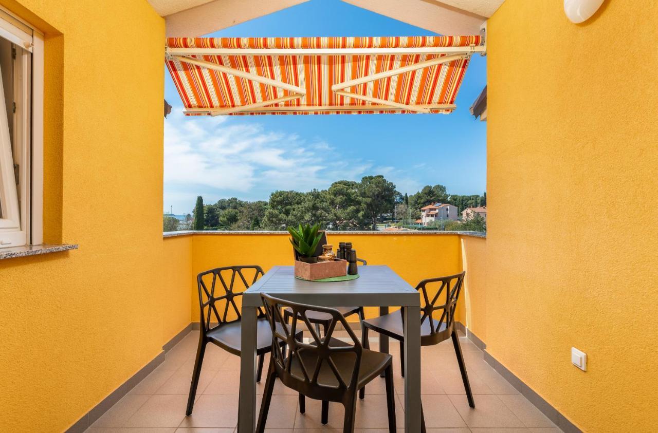 Apartment Vito With Sea View Фажана Екстер'єр фото